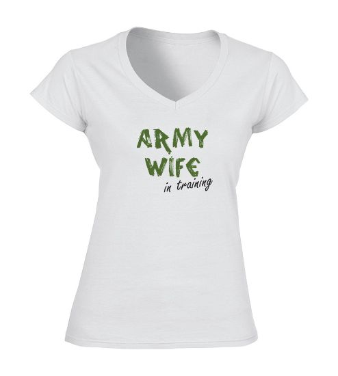Picture of Army Wife Training 02 T-shirt